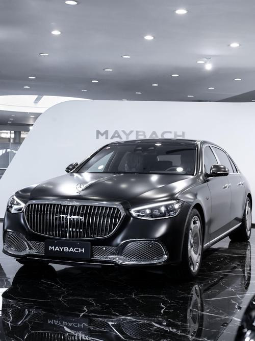 佛山57岚图汽车的售后服务让用户无忧出行，迈巴赫未来的豪华车趋势